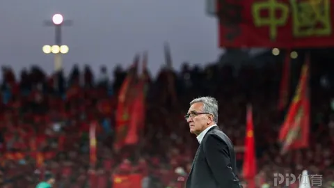 杜锋战绩惊人22胜仅1负，远超想象，杨鸣智谋不及杜锋显神威